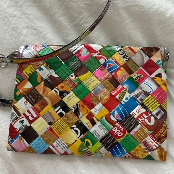Upcycled food wrapper crossbody purse - Picture 3 of 5
